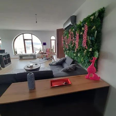 Penthouse Alma Apartment Balchik